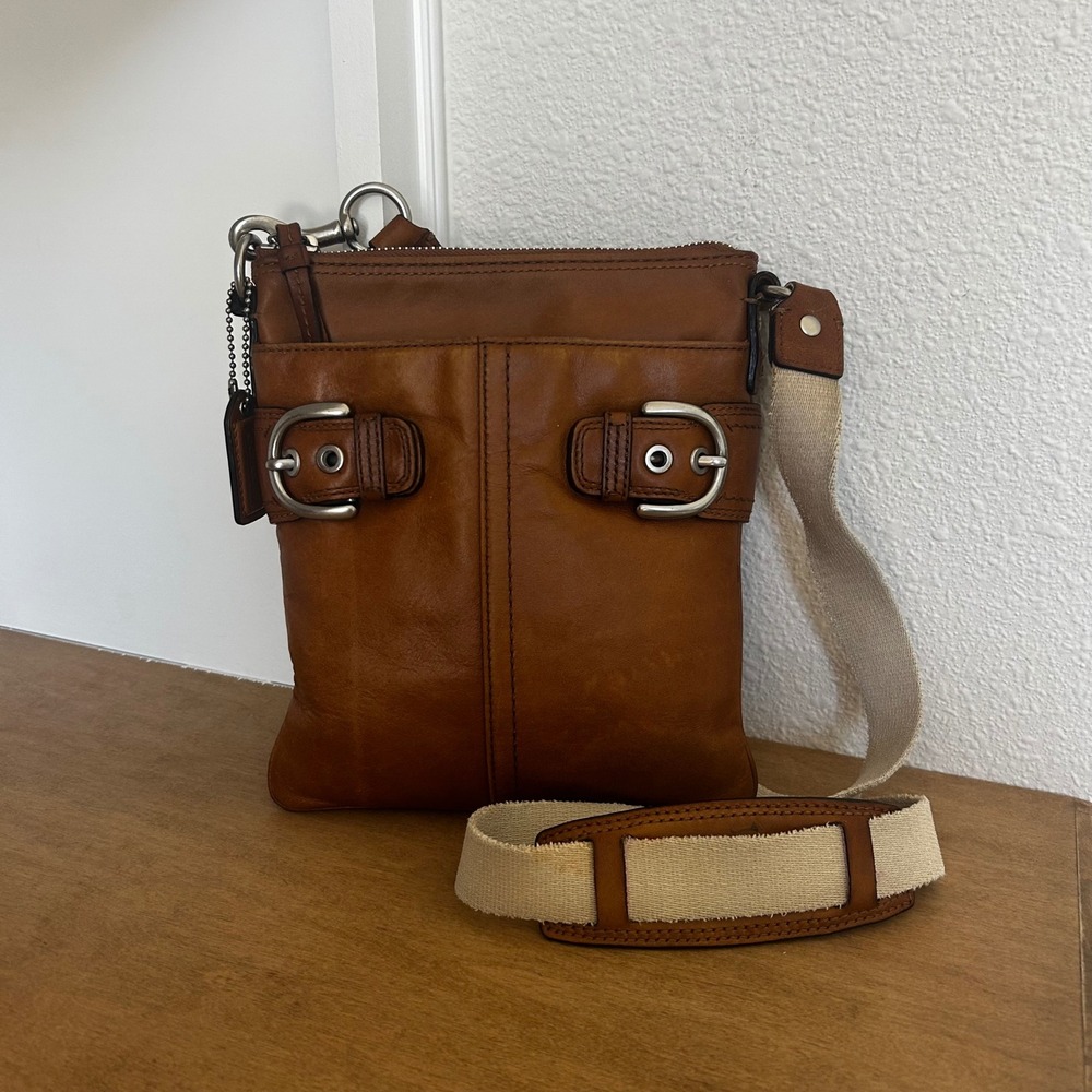 2008 Coach Soho Brown Leather Crossbody Bag Pink Lining Western Rodeo festival